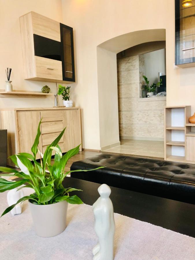 Nador Luxury Apartament *